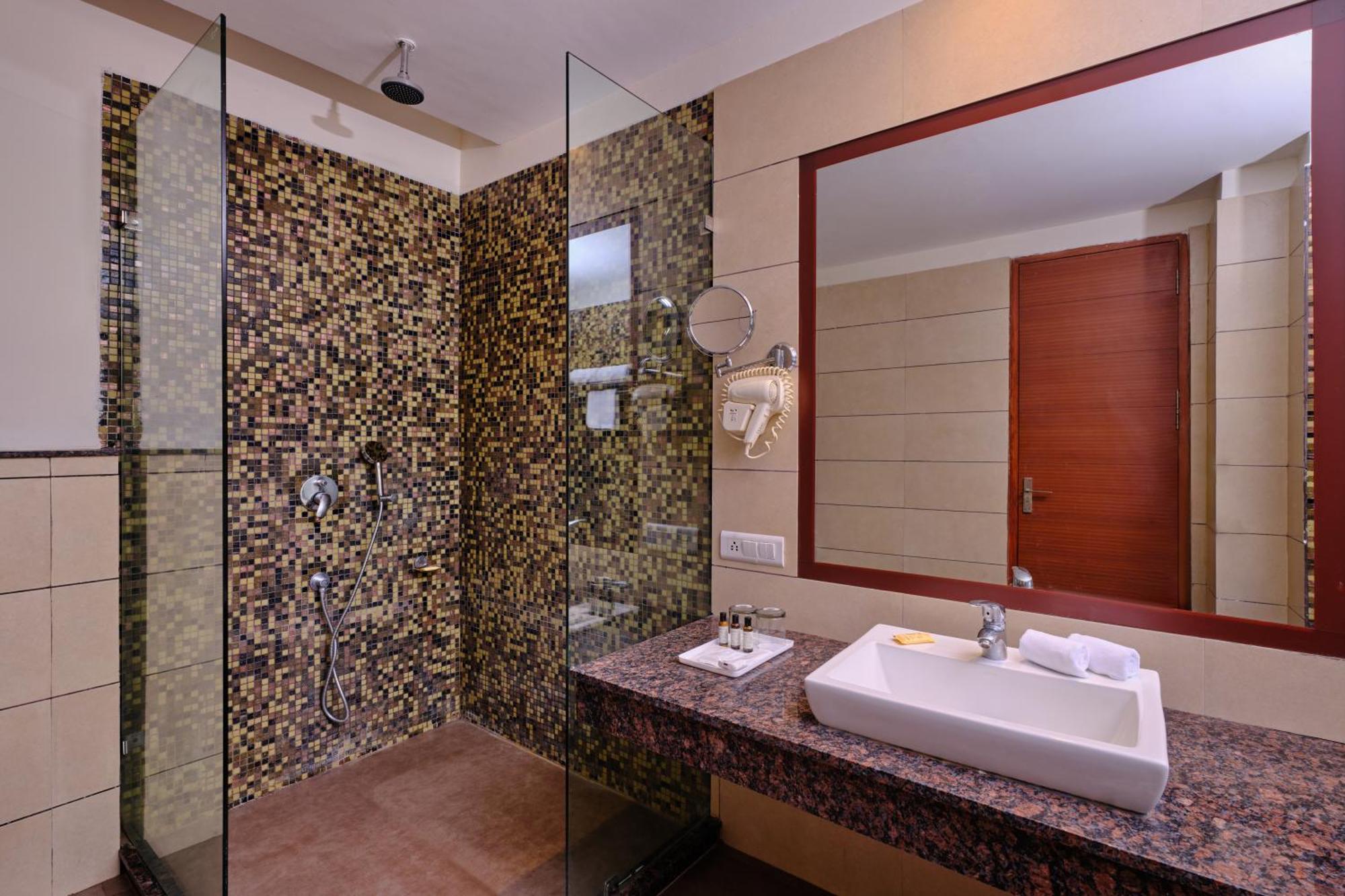 Best Western Country Woods Ambala Bagian luar foto