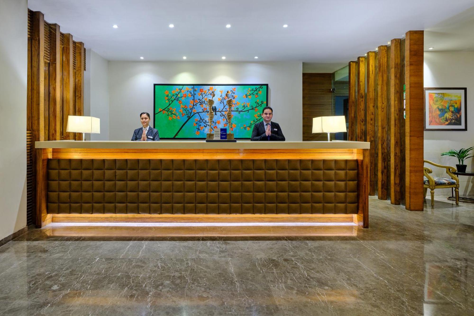 Best Western Country Woods Ambala Bagian luar foto