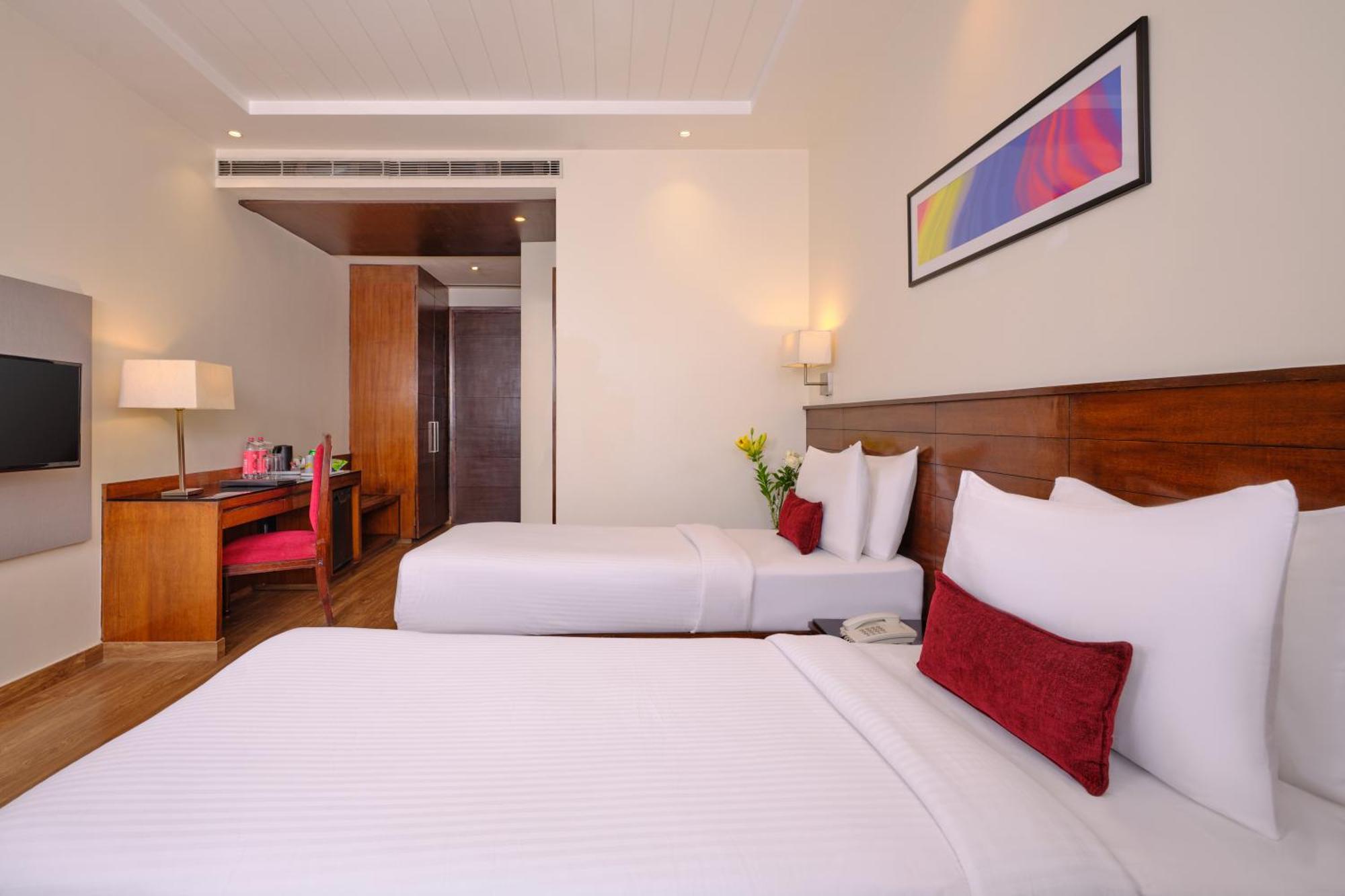 Best Western Country Woods Ambala Bagian luar foto