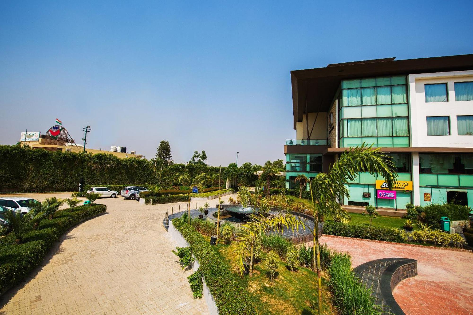 Best Western Country Woods Ambala Bagian luar foto