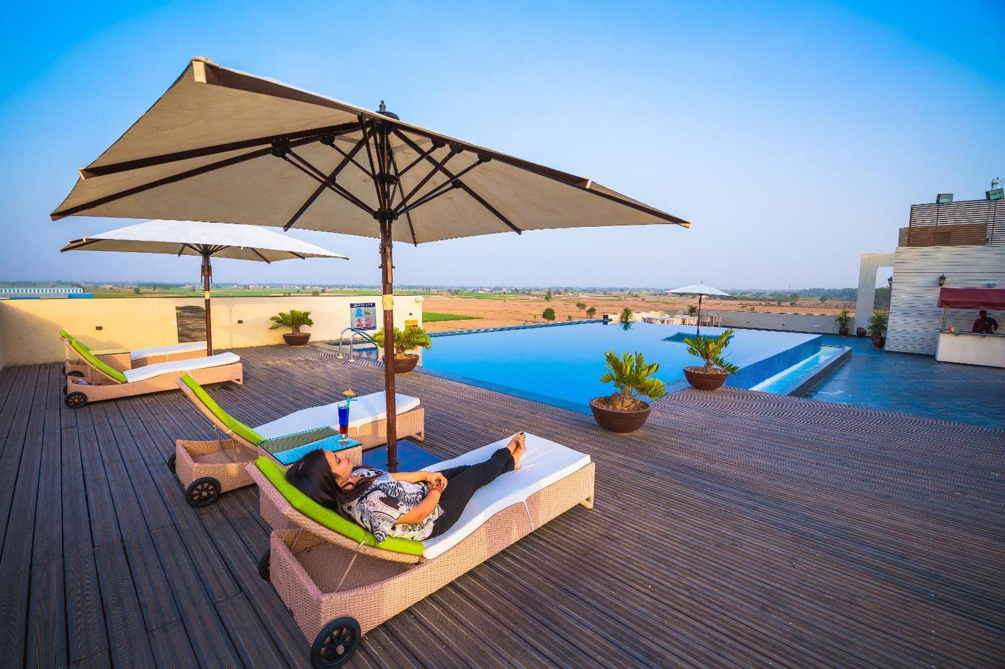 Best Western Country Woods Ambala Bagian luar foto